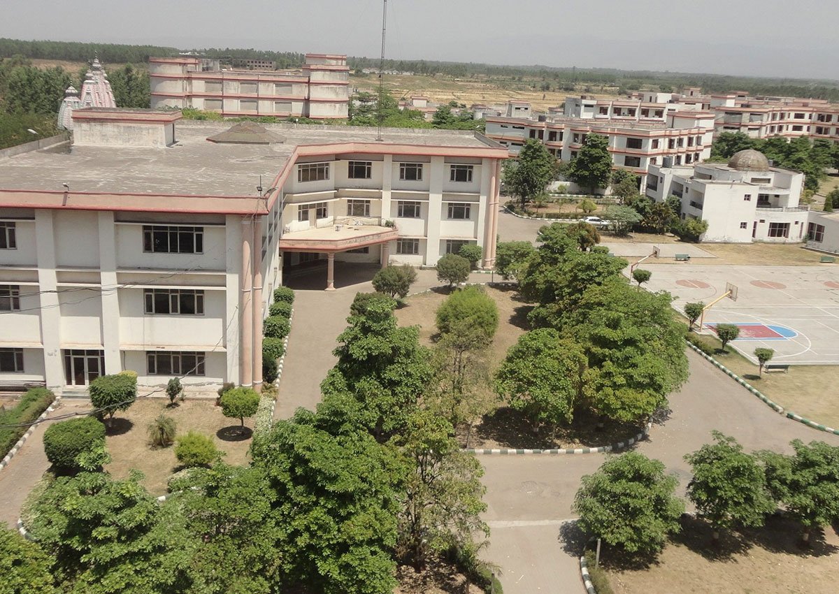 Swami Devi Dyal Hospital and Dental College